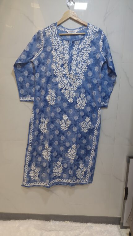 Heer  Mul Cotton Long Chikankari Kurti